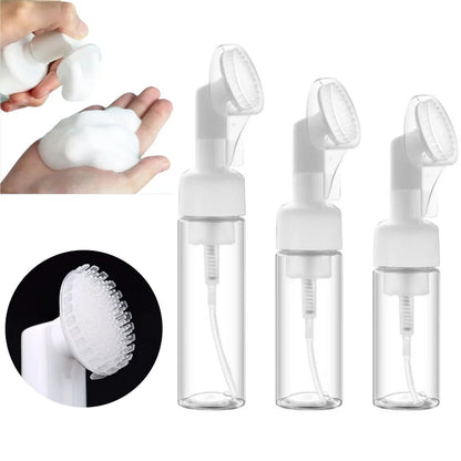 Virelia™ FoamGlow Brush-Dispensador de espuma facial de 100 ml con cepillo de silicona integrado para una limpieza suave, práctica y profunda.